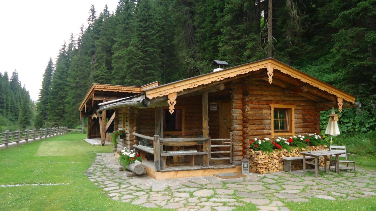 Almnest In Hochfuegen Mit Privat Spa Exterior foto